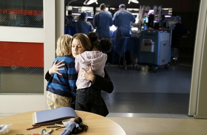 Grey’s Anatomy 13×08: “How to save a life”