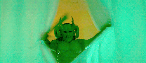 screamqueens-2x01-devil